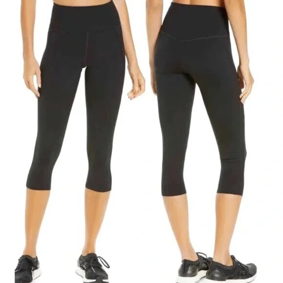 Girlfriend Collective Compressive High Waisted Capri Legging Black Small - Picture 1 of 7